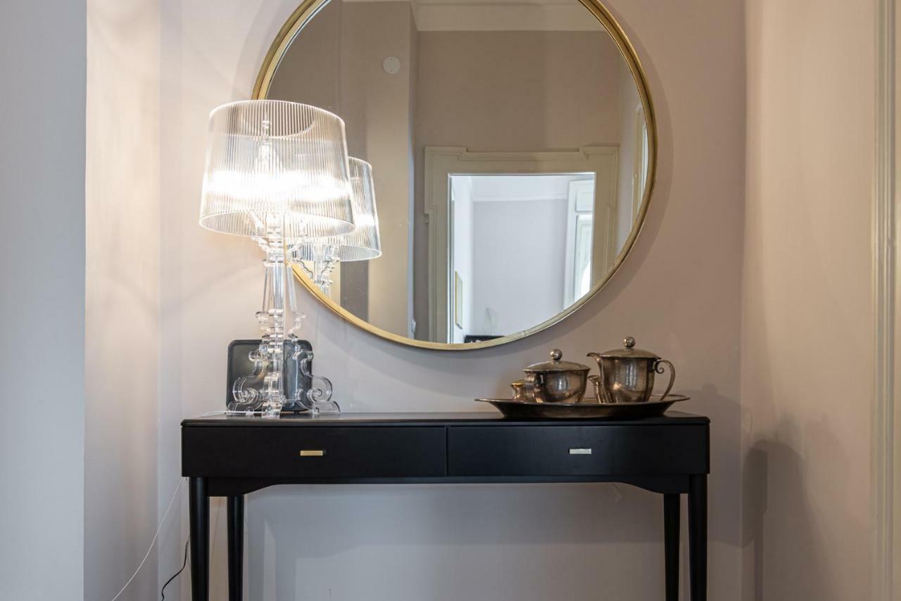 Joivy Sophisticated 3-Bed Flat With Desk Daire Milano Dış mekan fotoğraf