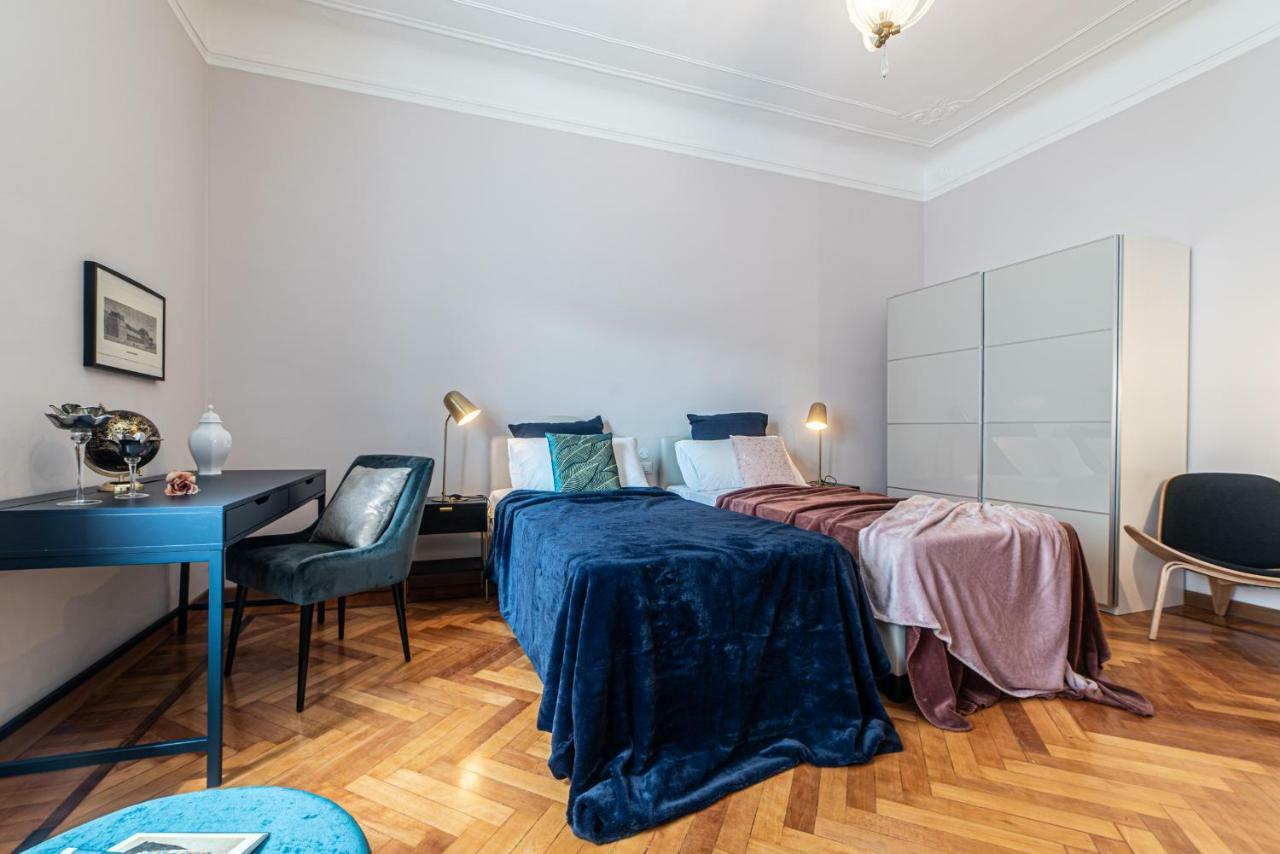 Joivy Sophisticated 3-Bed Flat With Desk Daire Milano Dış mekan fotoğraf