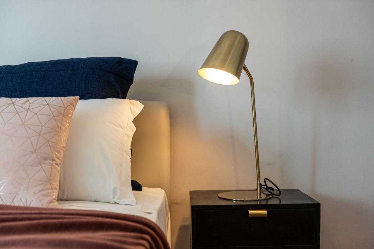 Joivy Sophisticated 3-Bed Flat With Desk Daire Milano Dış mekan fotoğraf