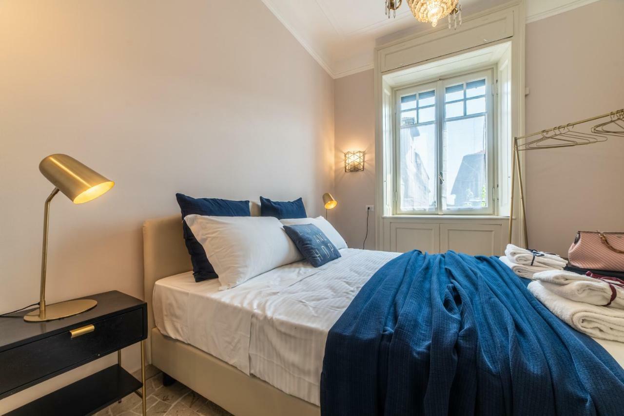 Joivy Sophisticated 3-Bed Flat With Desk Daire Milano Dış mekan fotoğraf